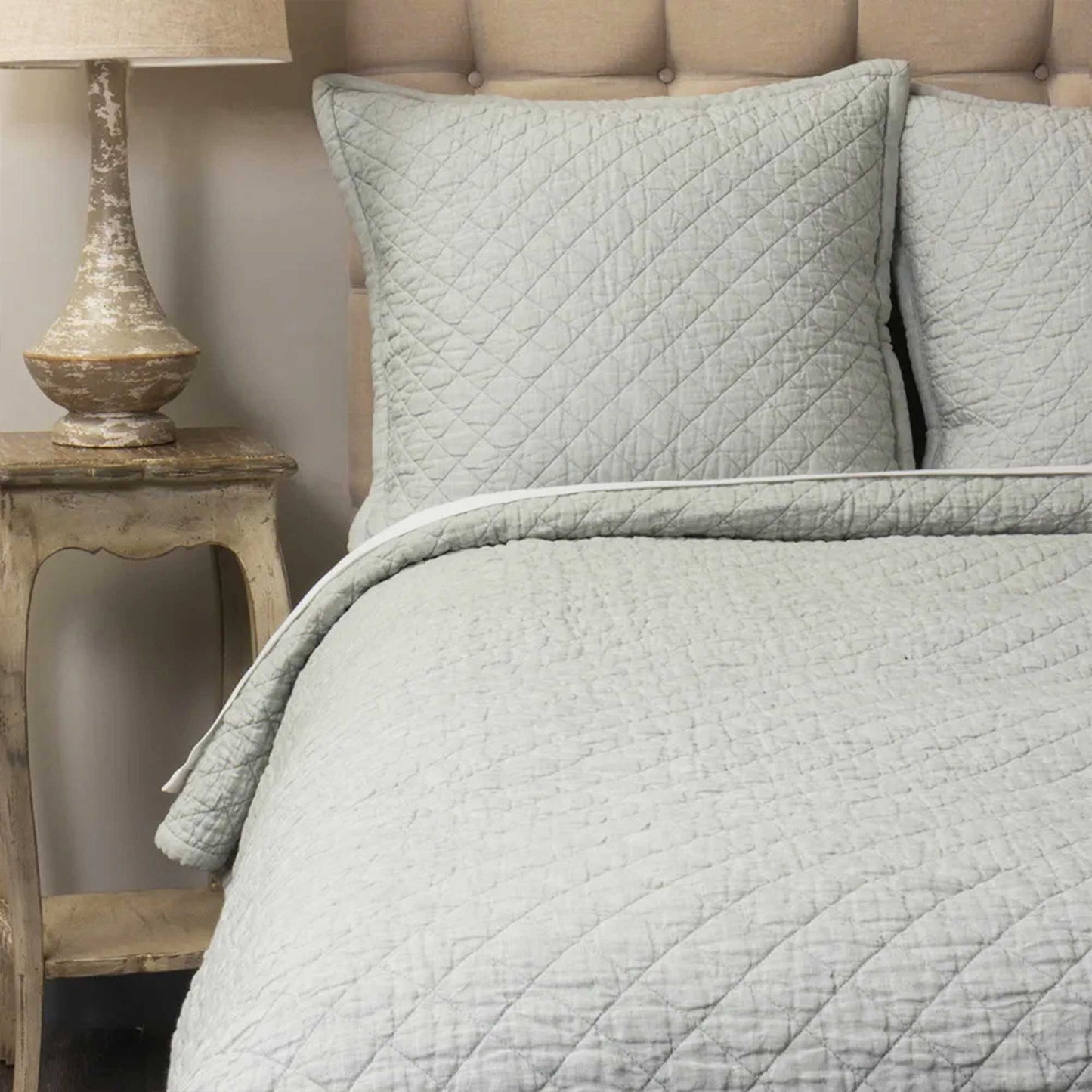 CHESTER QUILTED BEDSPREAD