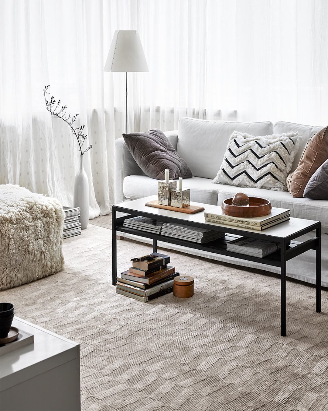 INSIGNIA WOOL AND SILK RUG