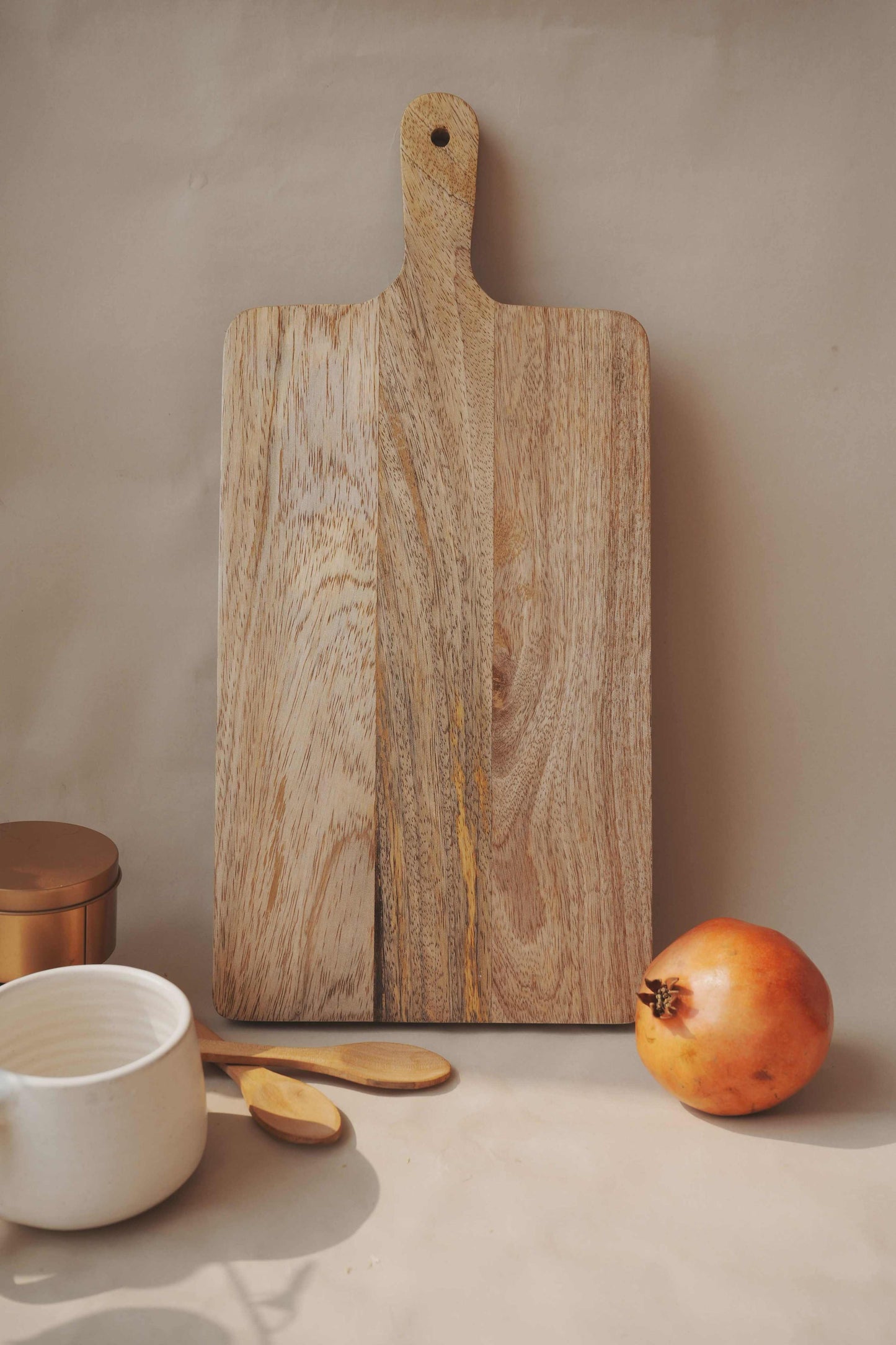 RECTANGULAR WOODEN CHOPPING BOARD