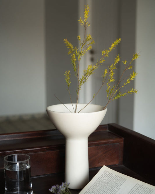 IRIS PEDESTAL VASE