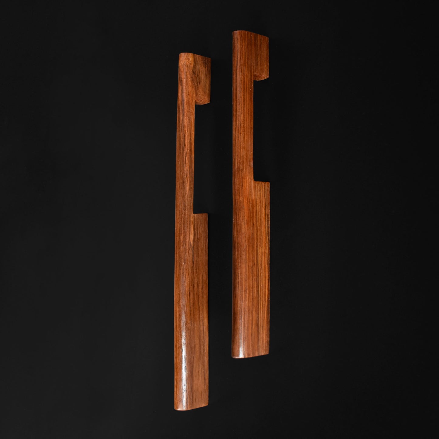 ISLEWORTH SLEEK WOODEN HANDLE