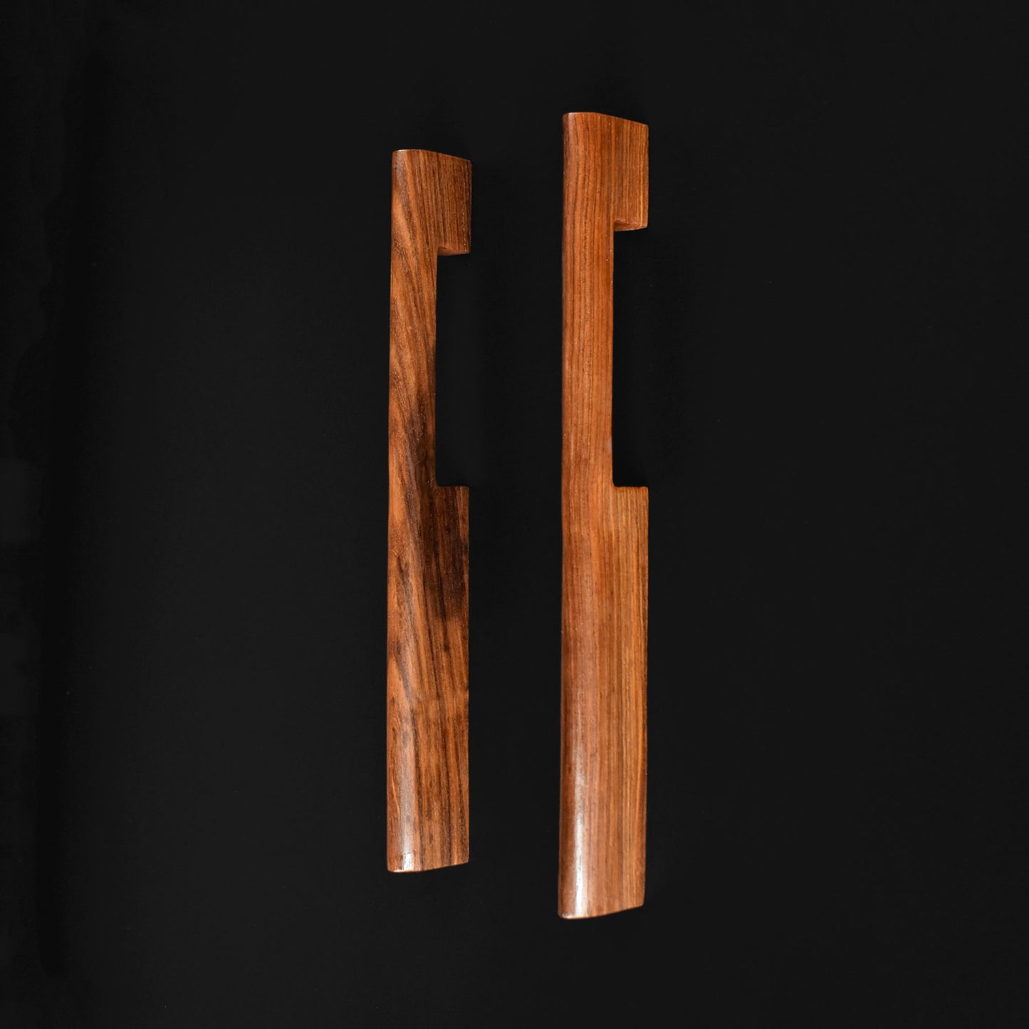 ISLEWORTH SLEEK WOODEN HANDLE