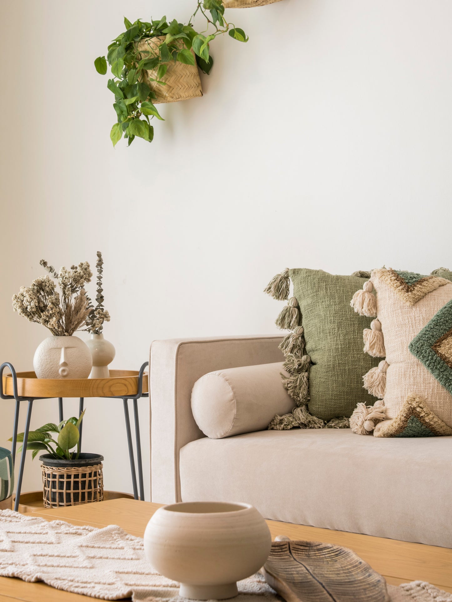 AISHA TASSEL CUSHION