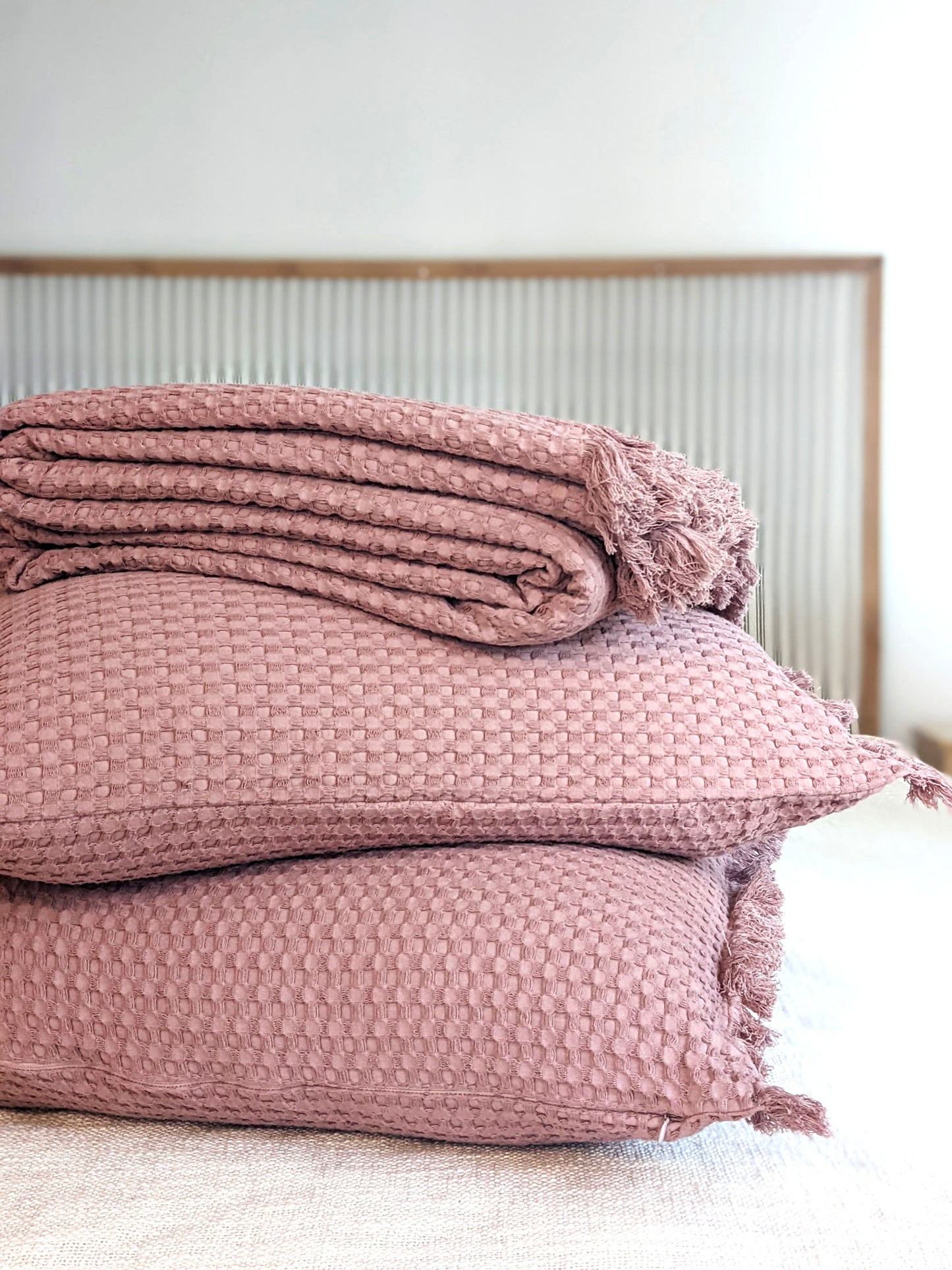 WILLOW WAFFLE BEDCOVER BLUSH
