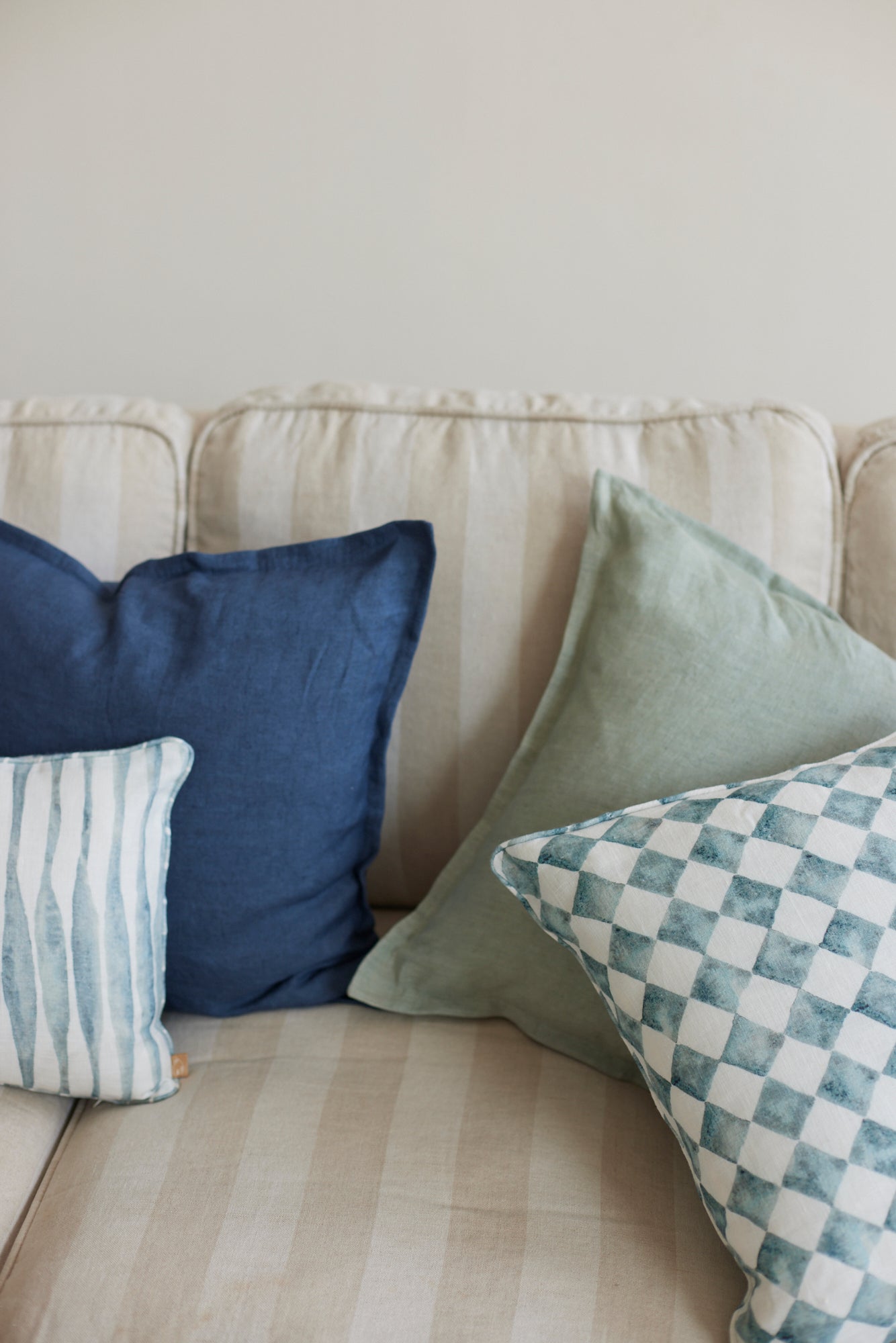 CHECKER BLUE OBLONG CUSHION COVER
