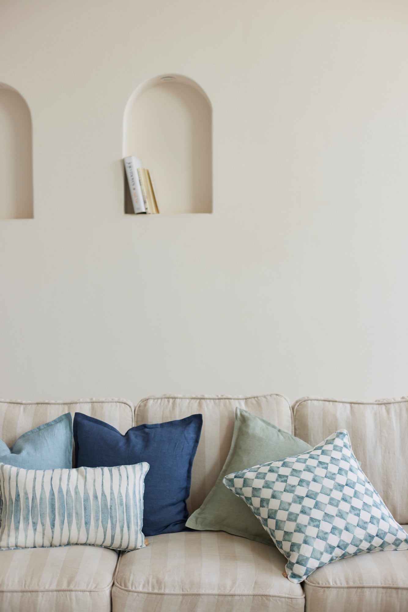 CHECKER BLUE CUSHION COVER
