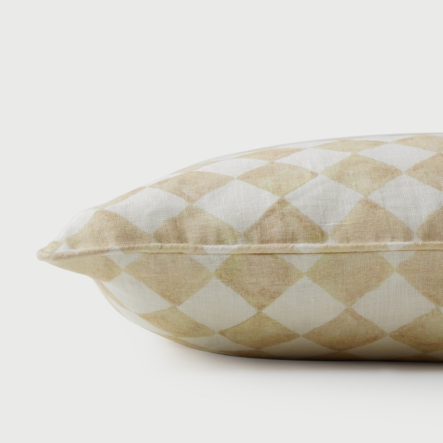 CHECKER BEIGE CUSHION COVER
