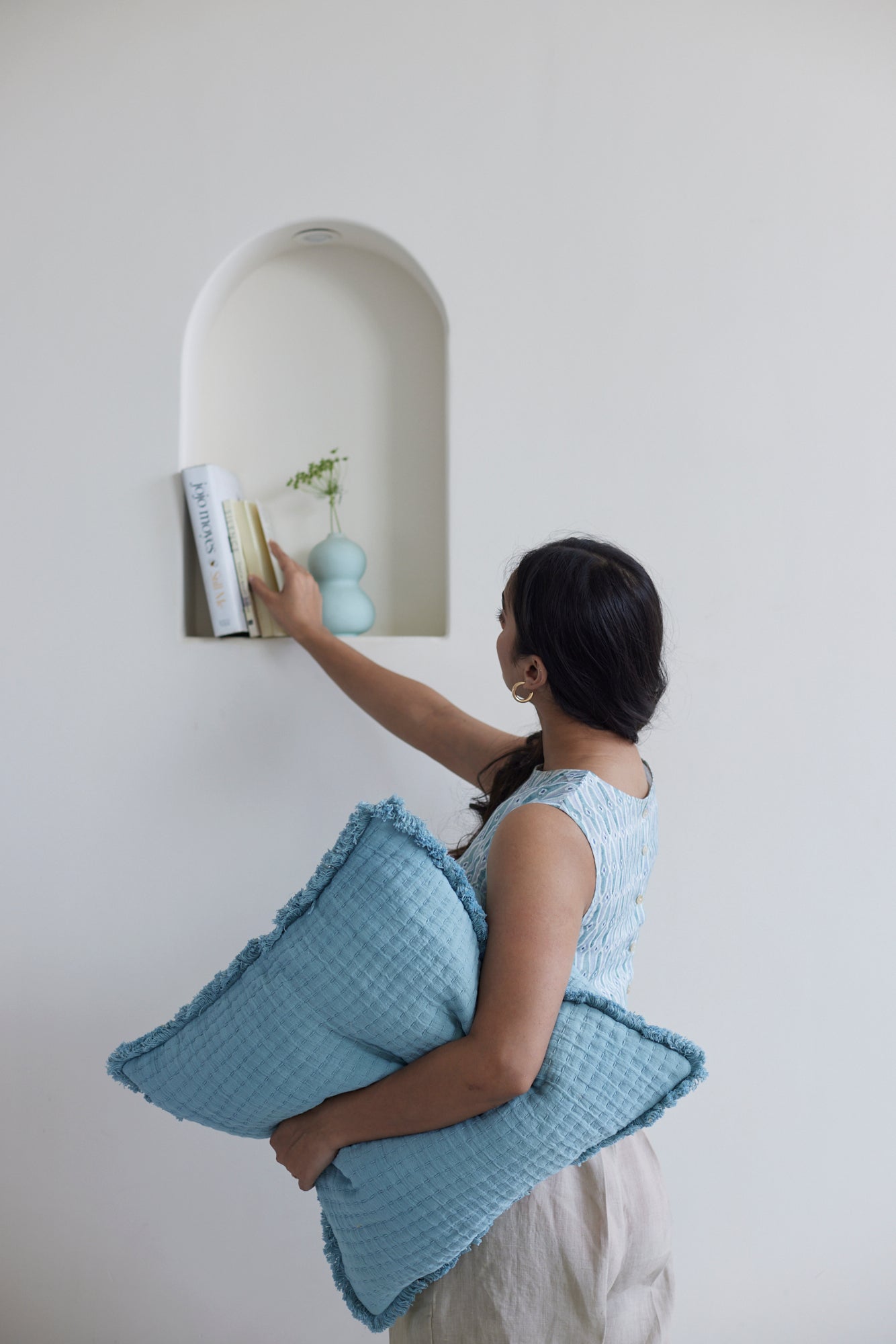 TRAIL POWDER BLUE CUSHION COVER