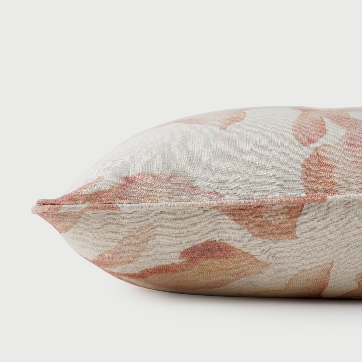 CASCADE BLUSH CUSHION COVER