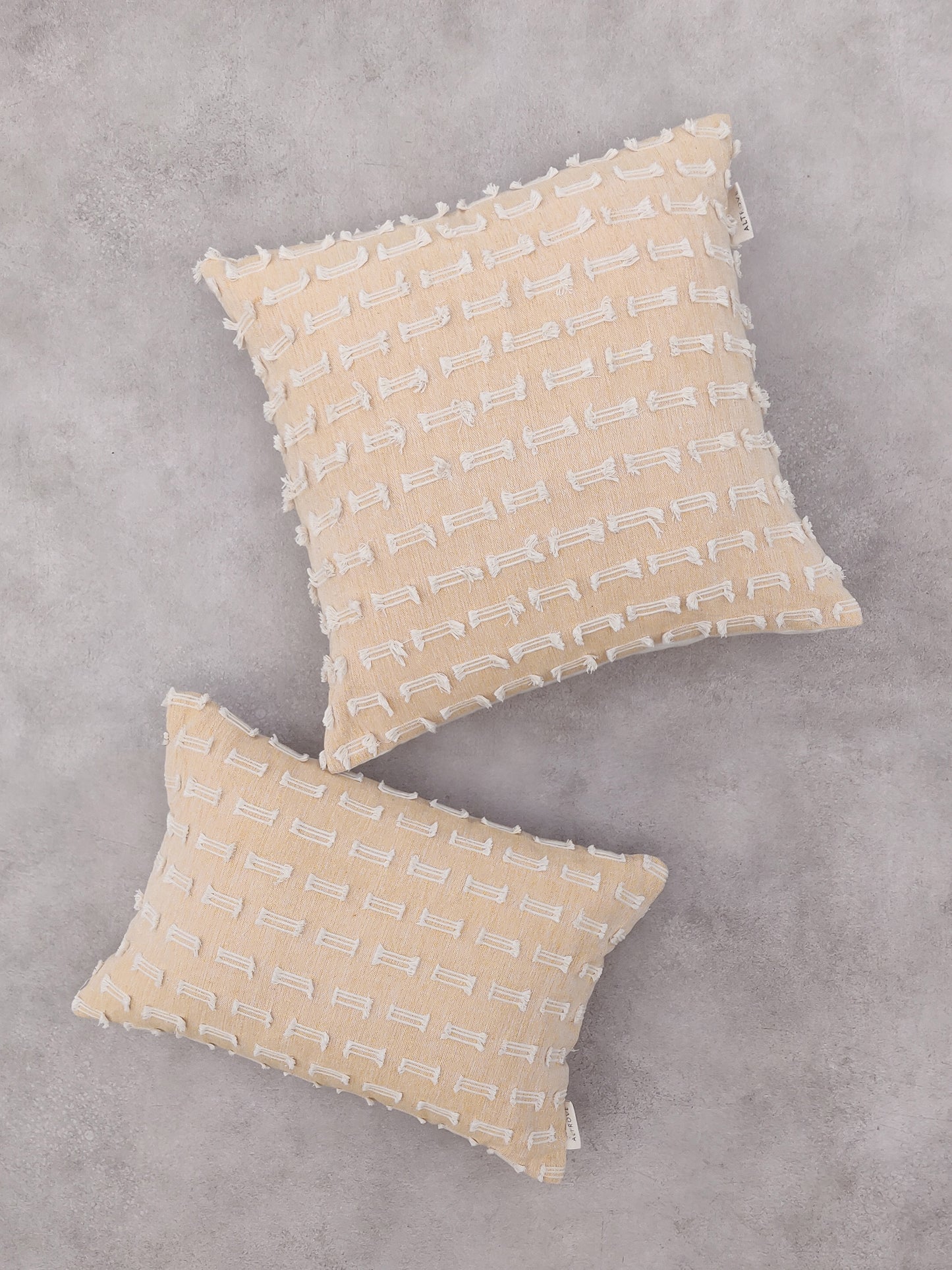HAZEL CUSHION