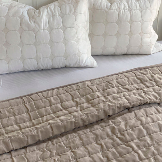 SITARA OATMEAL QUILT
