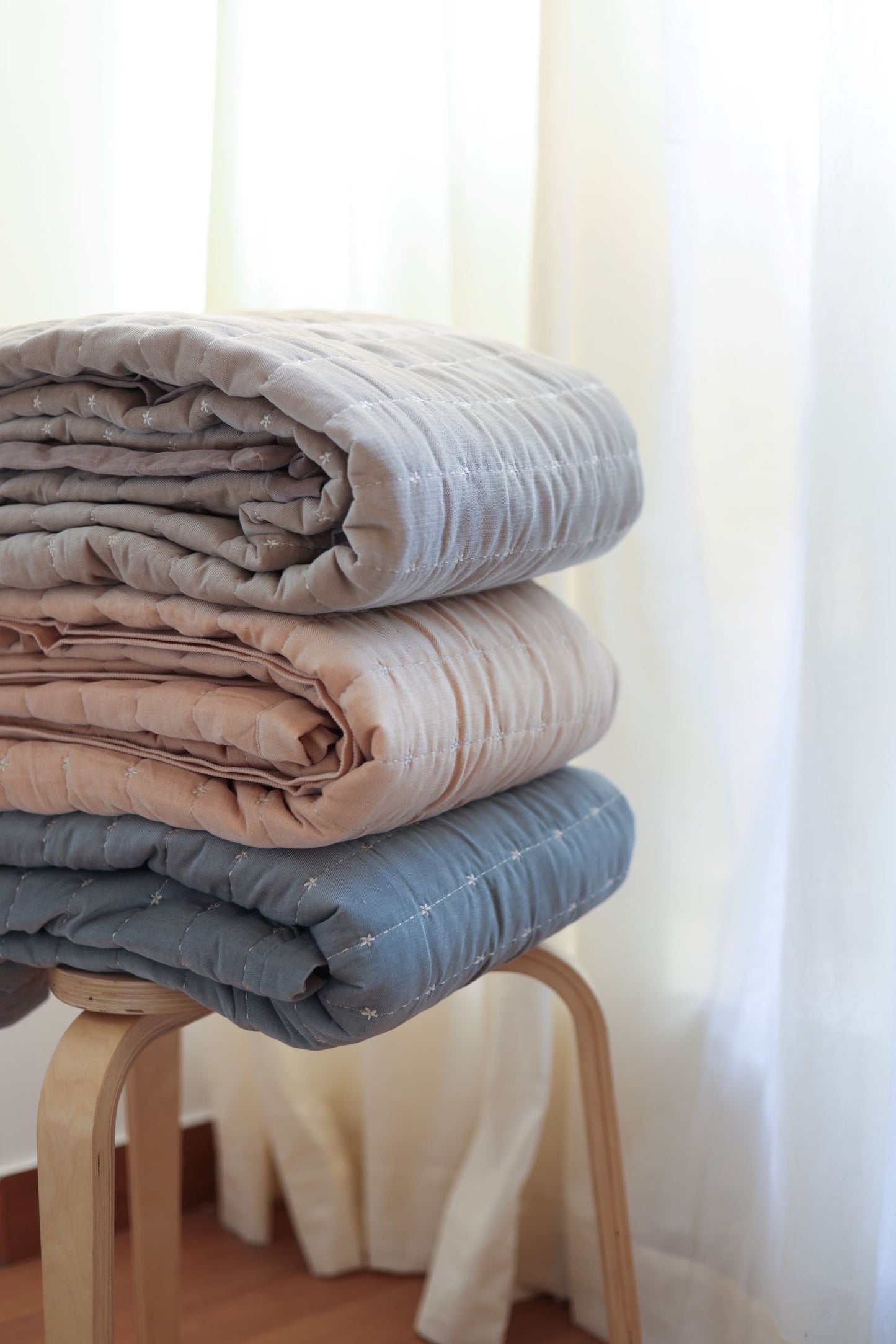 SITARA OATMEAL QUILT