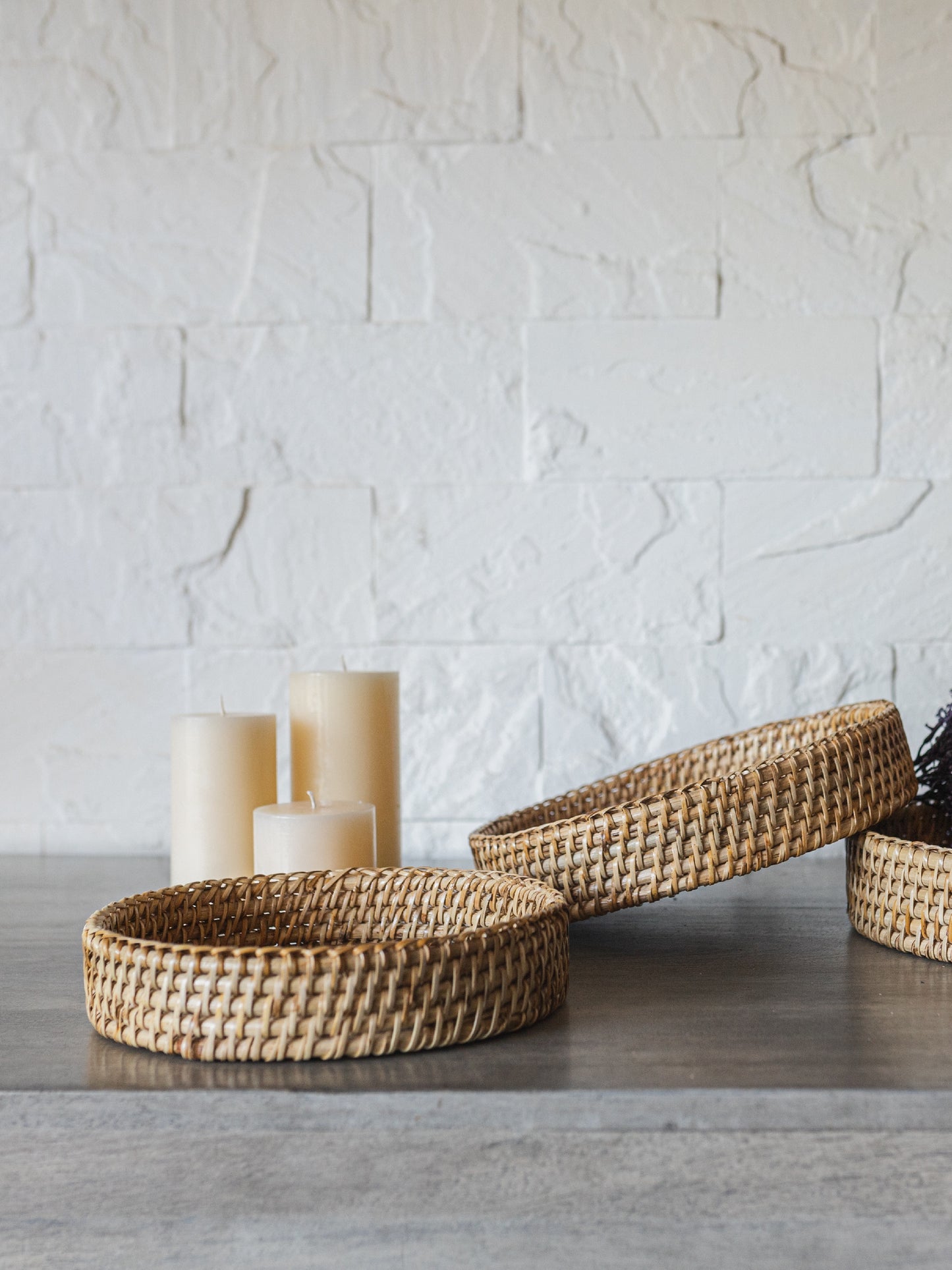 ROUND CANE TRAY