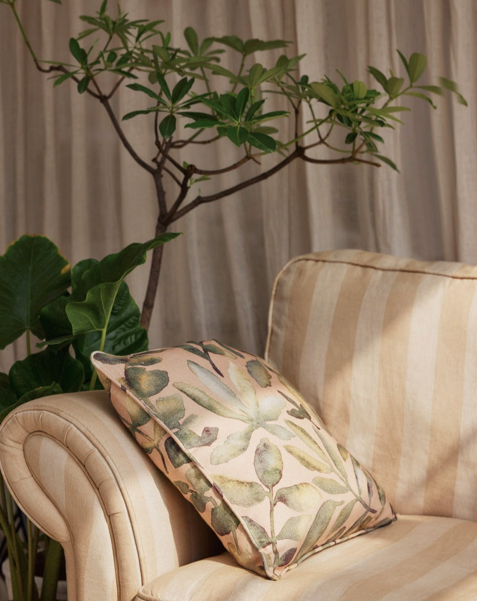 FLORA BLUSH LINEN CUSHION COVER