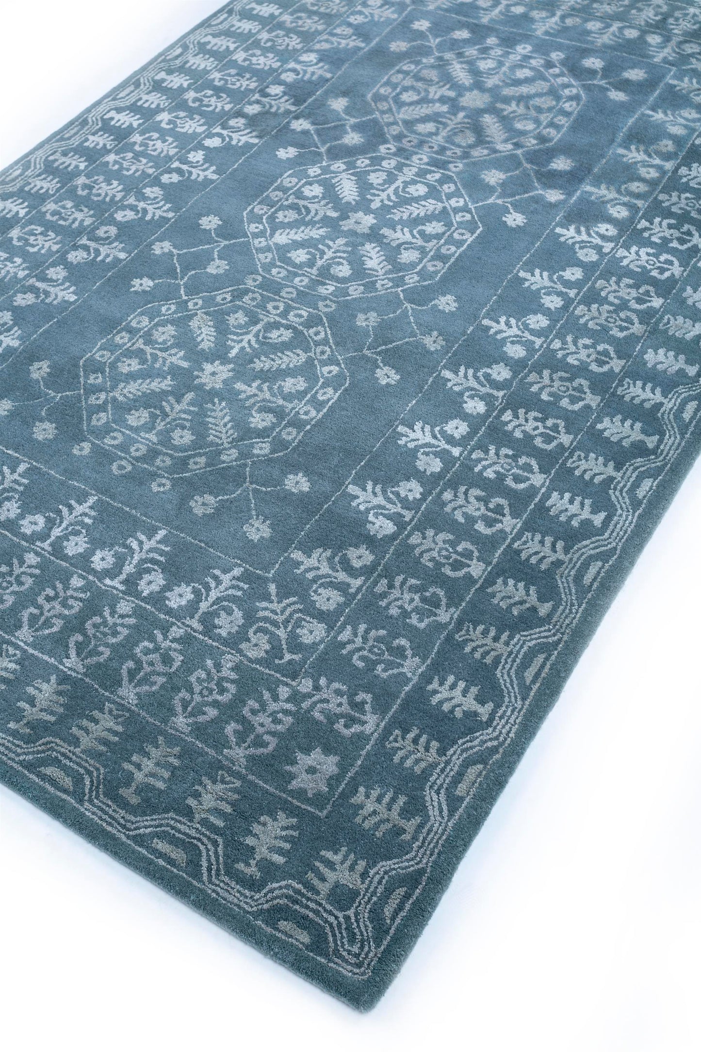 IMARA SEA MIST GREEN HAND TUFTED RUG