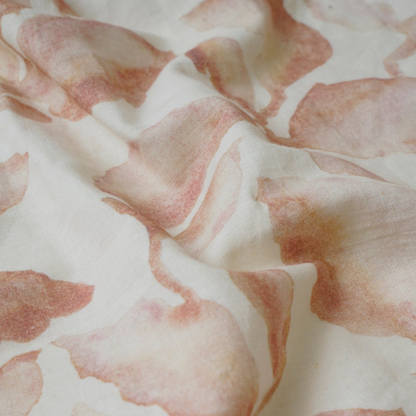 CASCADE BLUSH LINEN BEDSPREAD