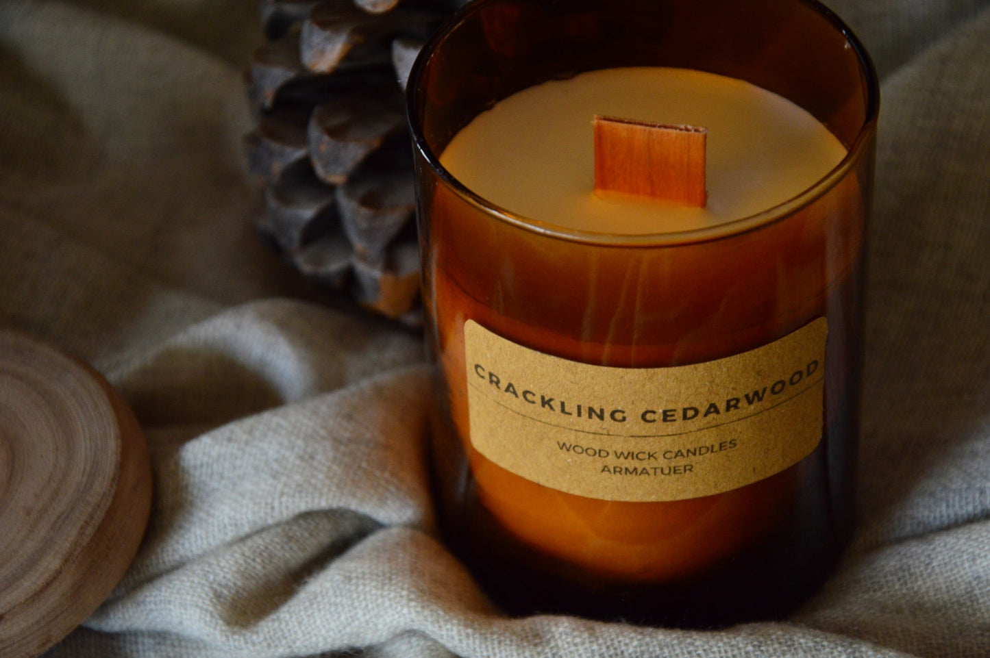 CRACKLING CEDARWOOD WOOD WICK CANDLE