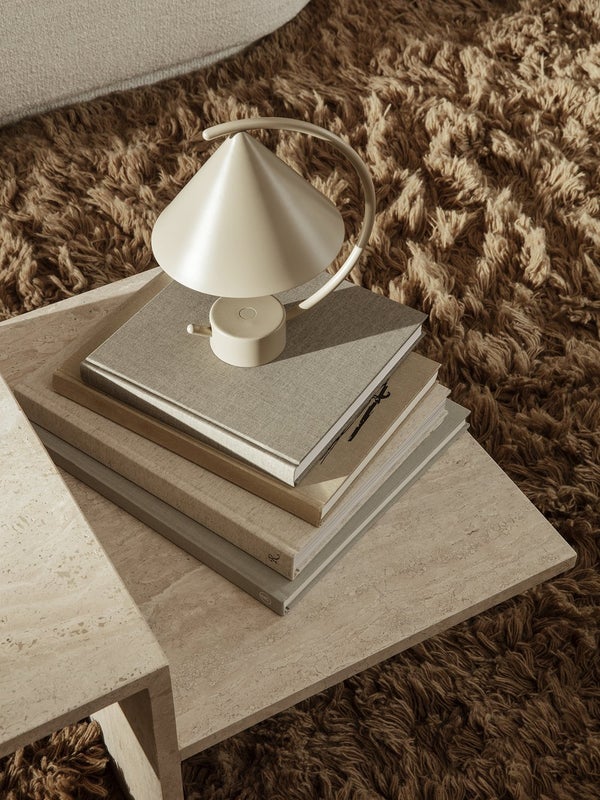 FLUFF HAND-WOVEN RUG- DARK BEIGE