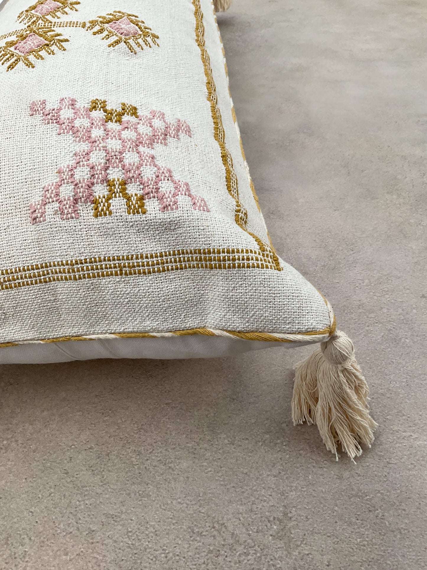 SAMAR CACTUS CUSHION