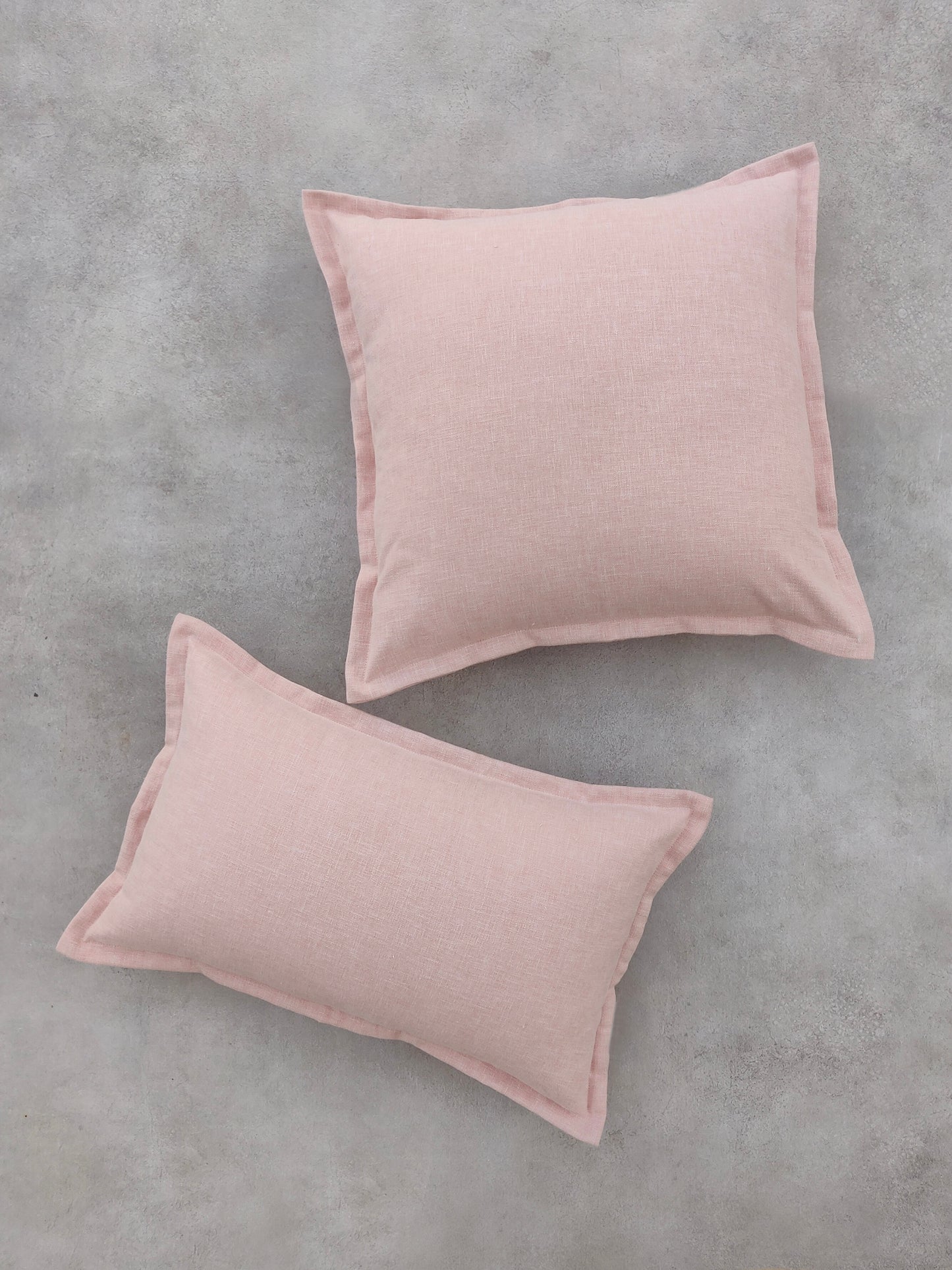 JULIET SOLID CUSHION