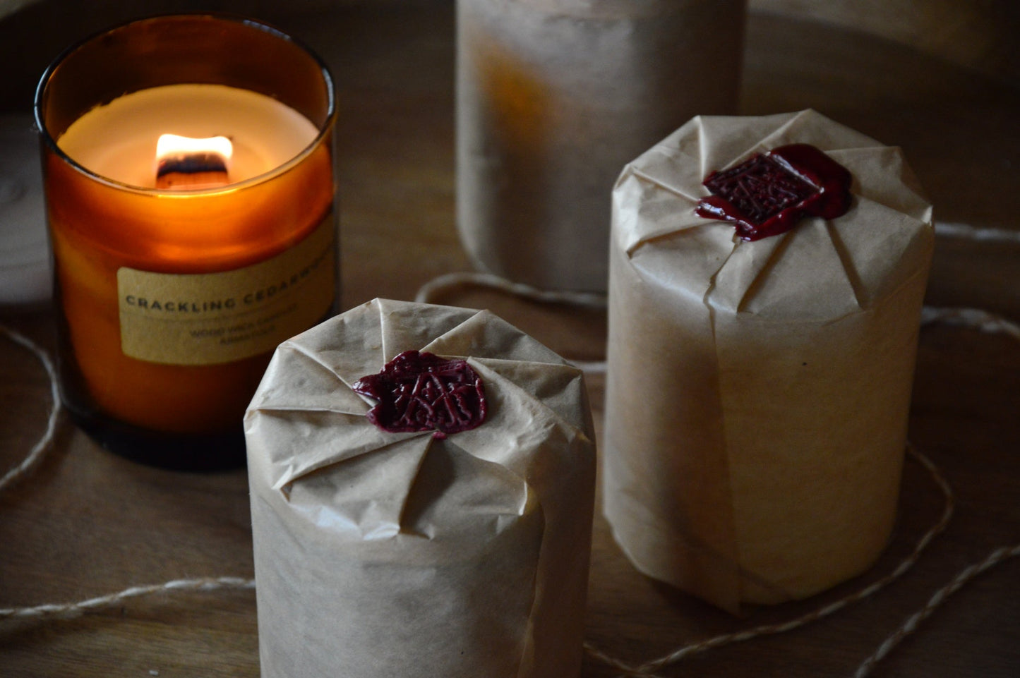 CRACKLING CEDARWOOD WOOD WICK CANDLE