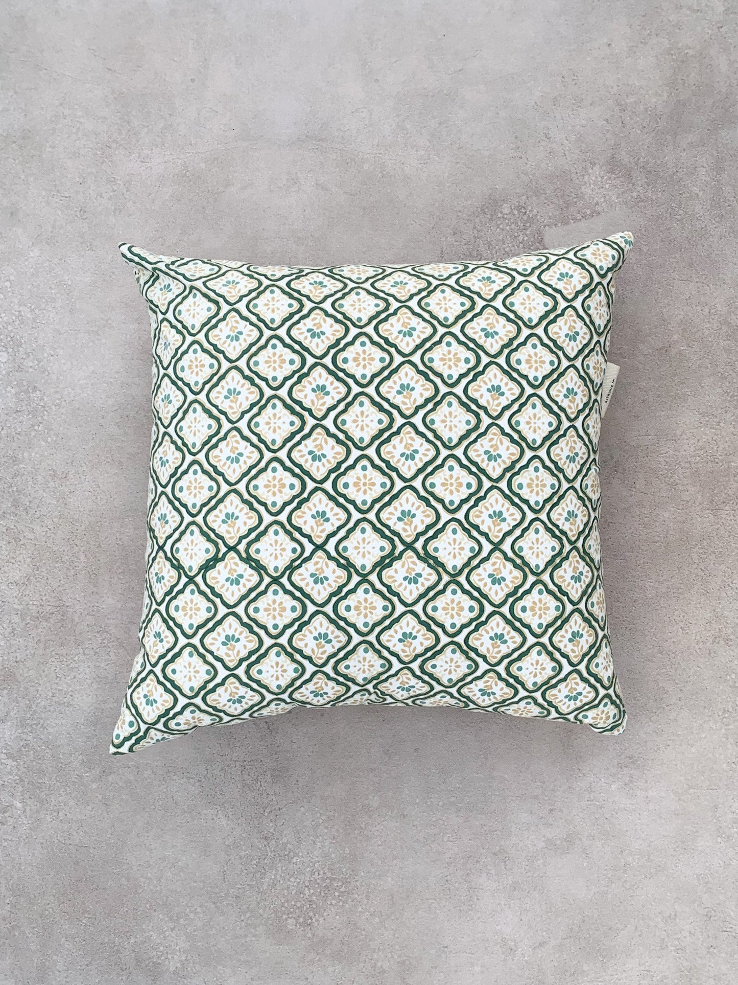 TARA CUSHION