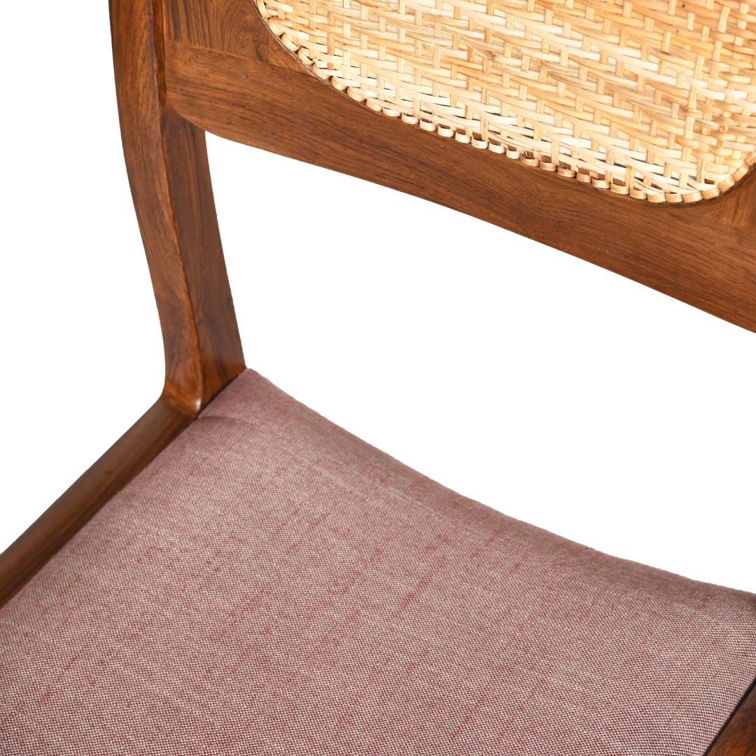 SAAKA DINING CHAIR