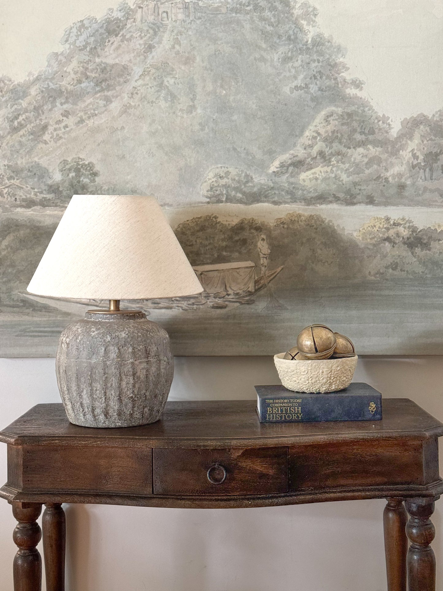 CIRO PAPER MACHE TABLE LAMP