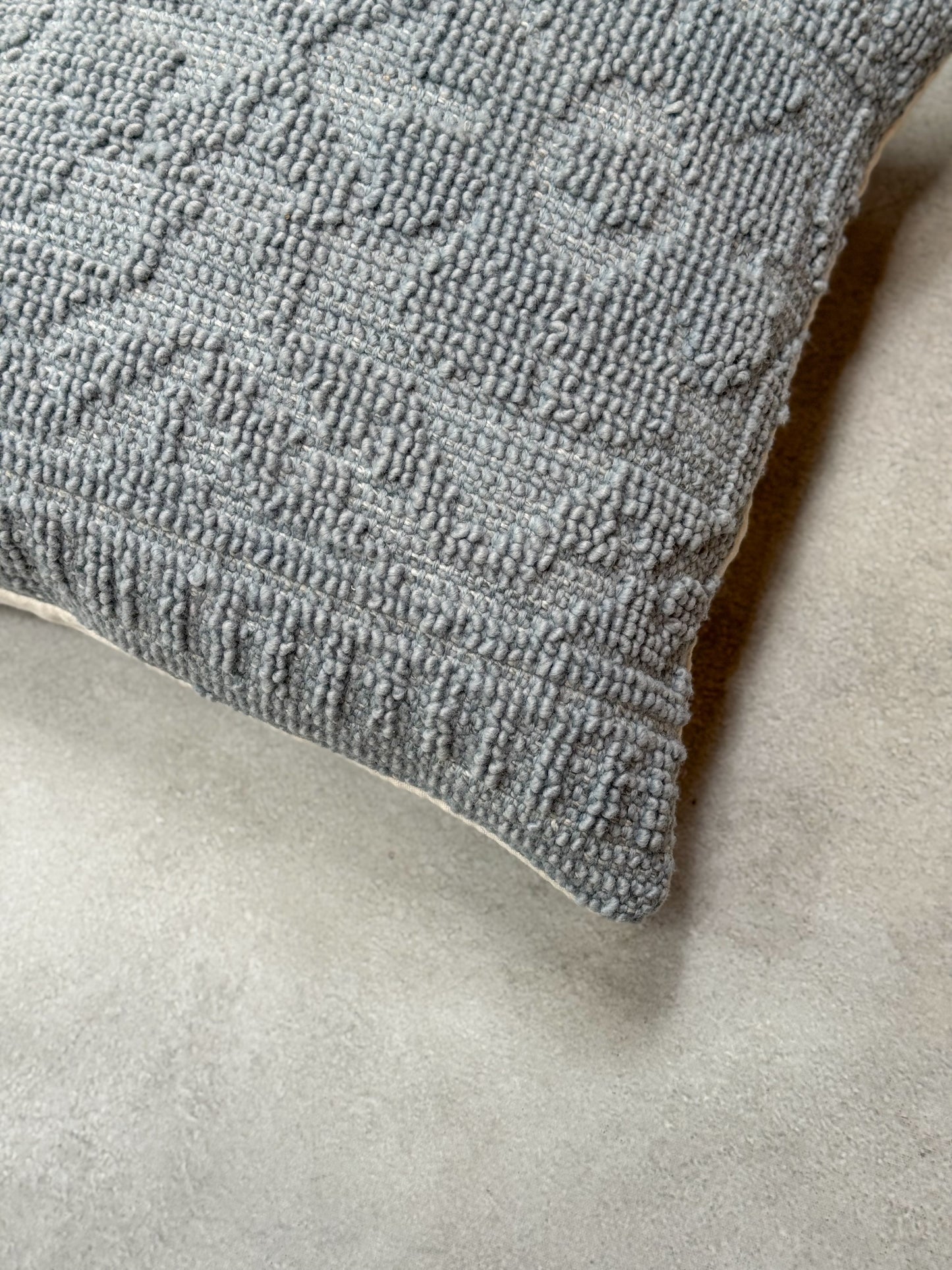 KRYSTE CUSHION