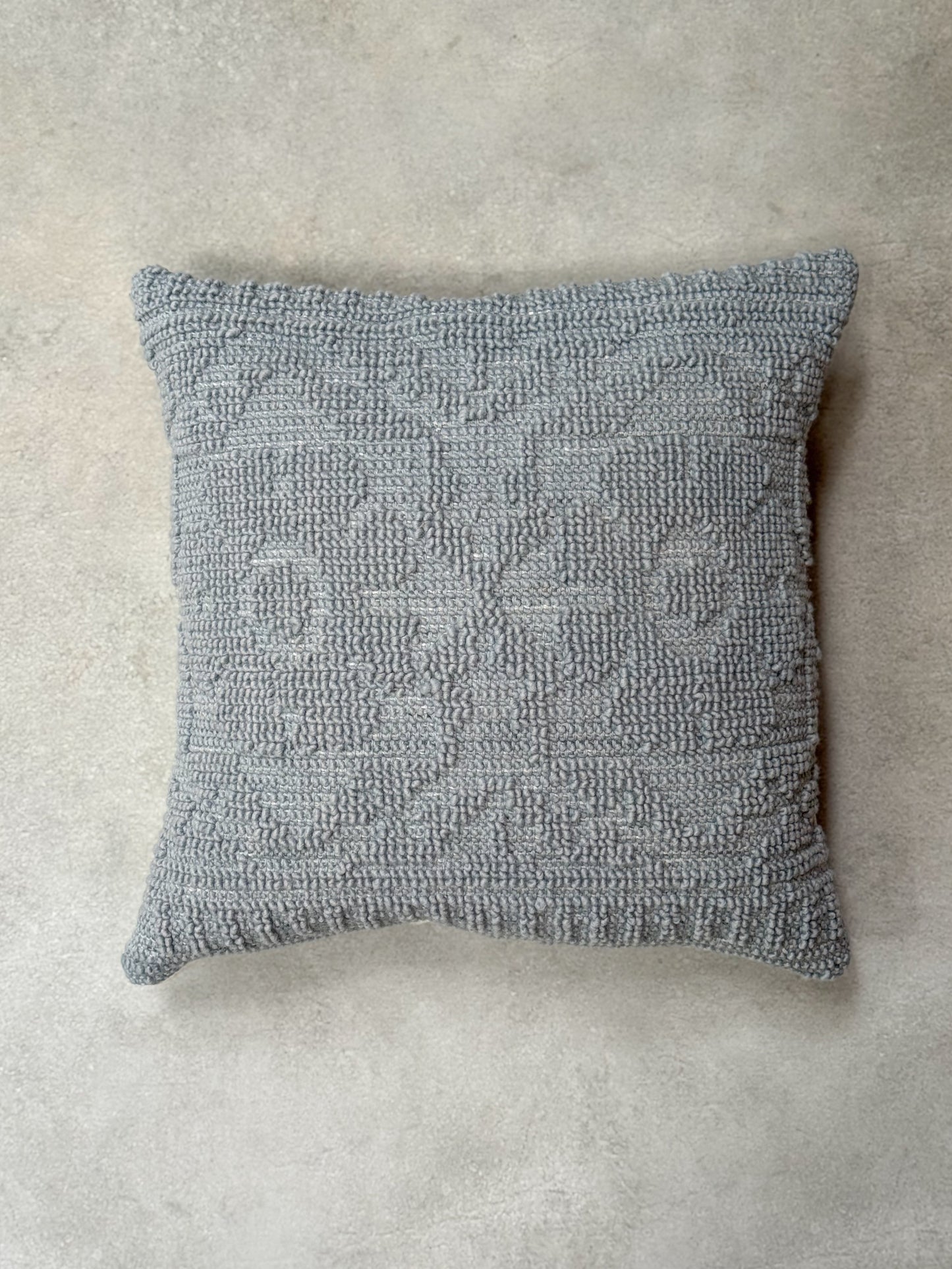 KRYSTE CUSHION