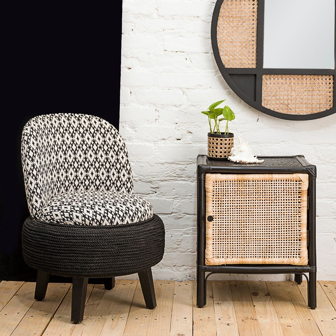 GRACKLE CHAIR