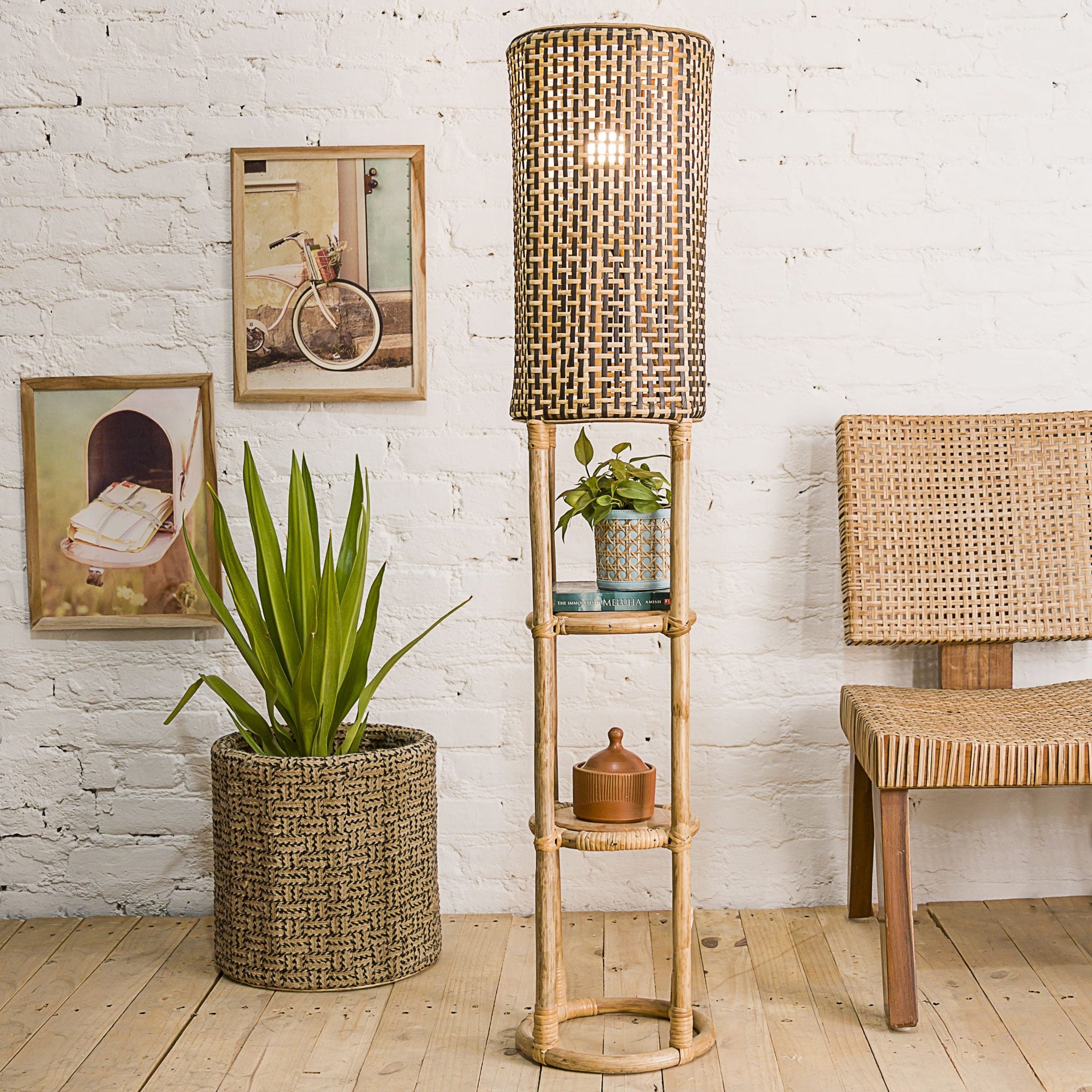 DAWKI FLOOR LAMP
