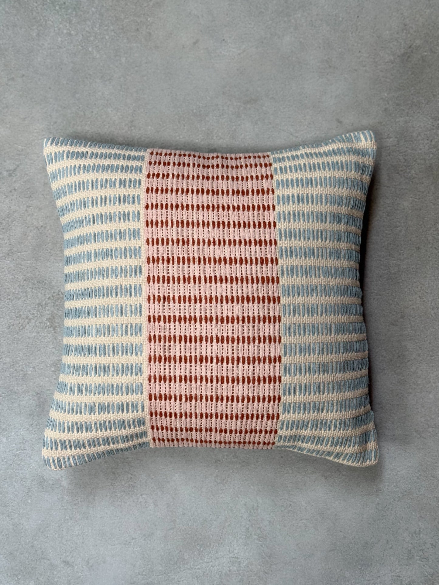 ALY CUSHION