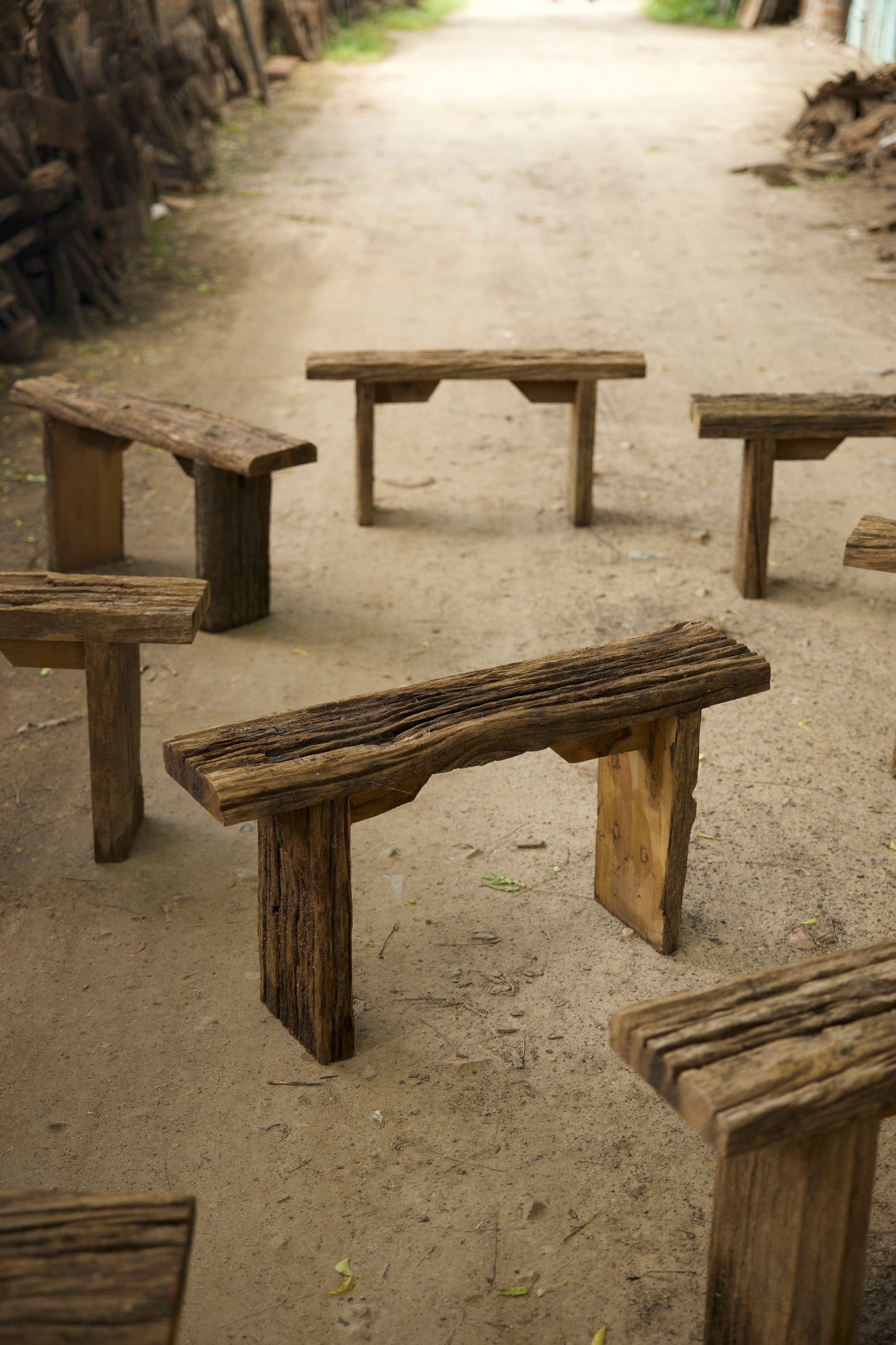 Bench repurposed from reclaimed Indian construction timber, rustic and aged, no. 0812 - view 4