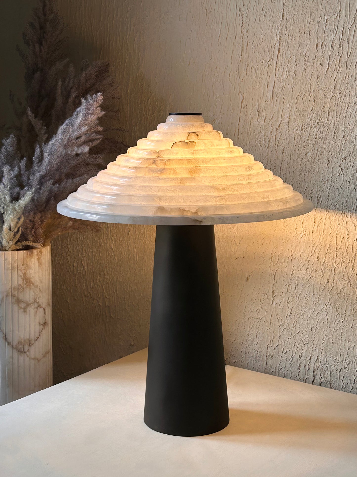 KASTO TABLE LAMP