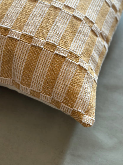 VICTOR CUSHION II