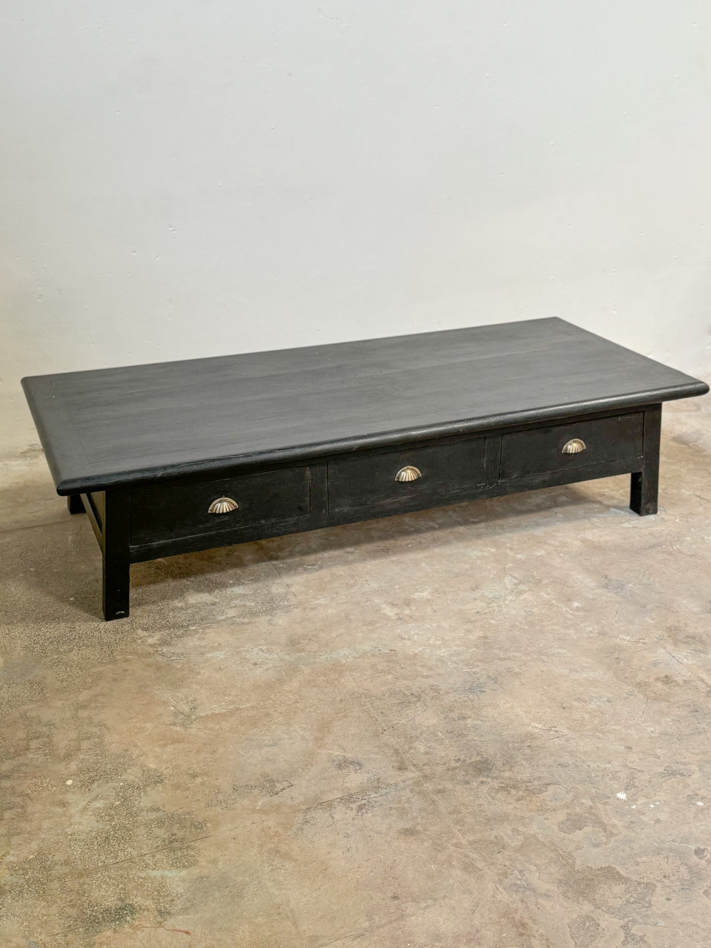 ALBERTO COFFEE TABLE