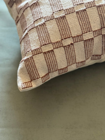 EZRA BODY CUSHION - detail - ALTROVE