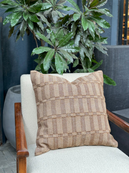 VICTOR CUSHION