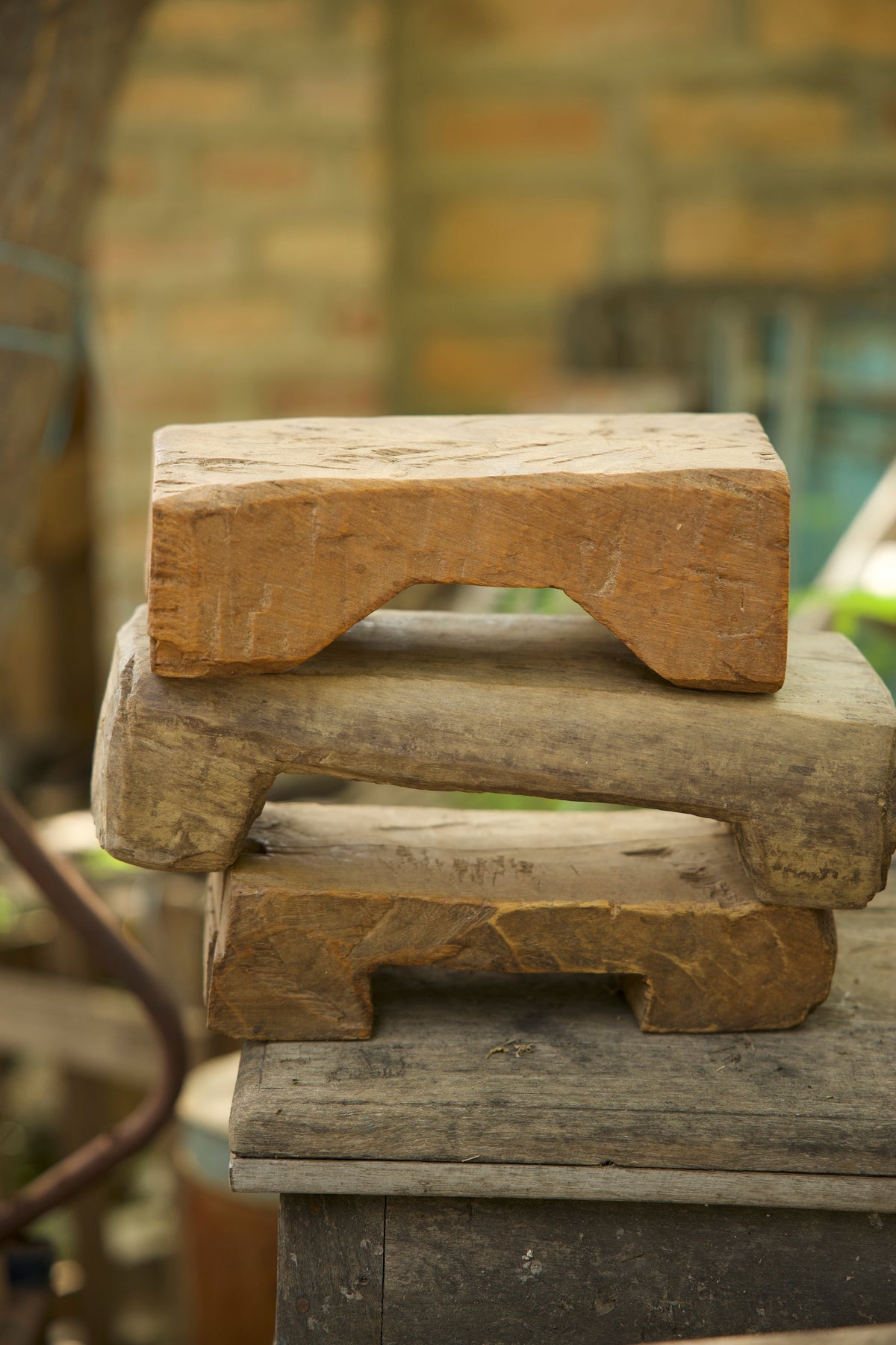 Low vintage Rajasthani wooden bajot used as a display riser, no. 0411 - view 4