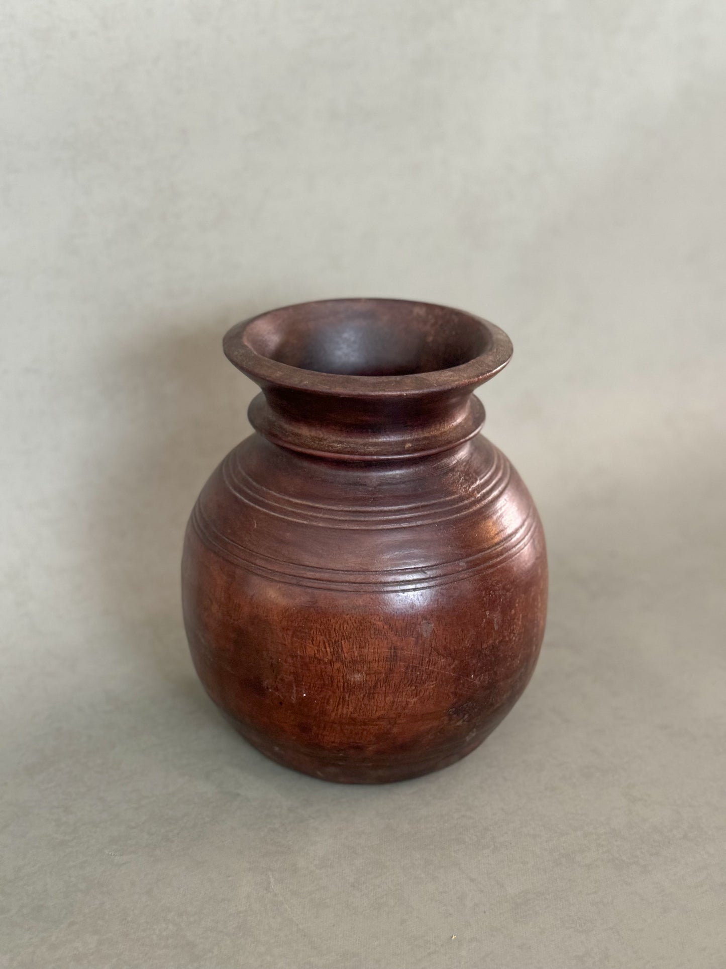 EMMA ROUND VINTAGE WOOD VASES