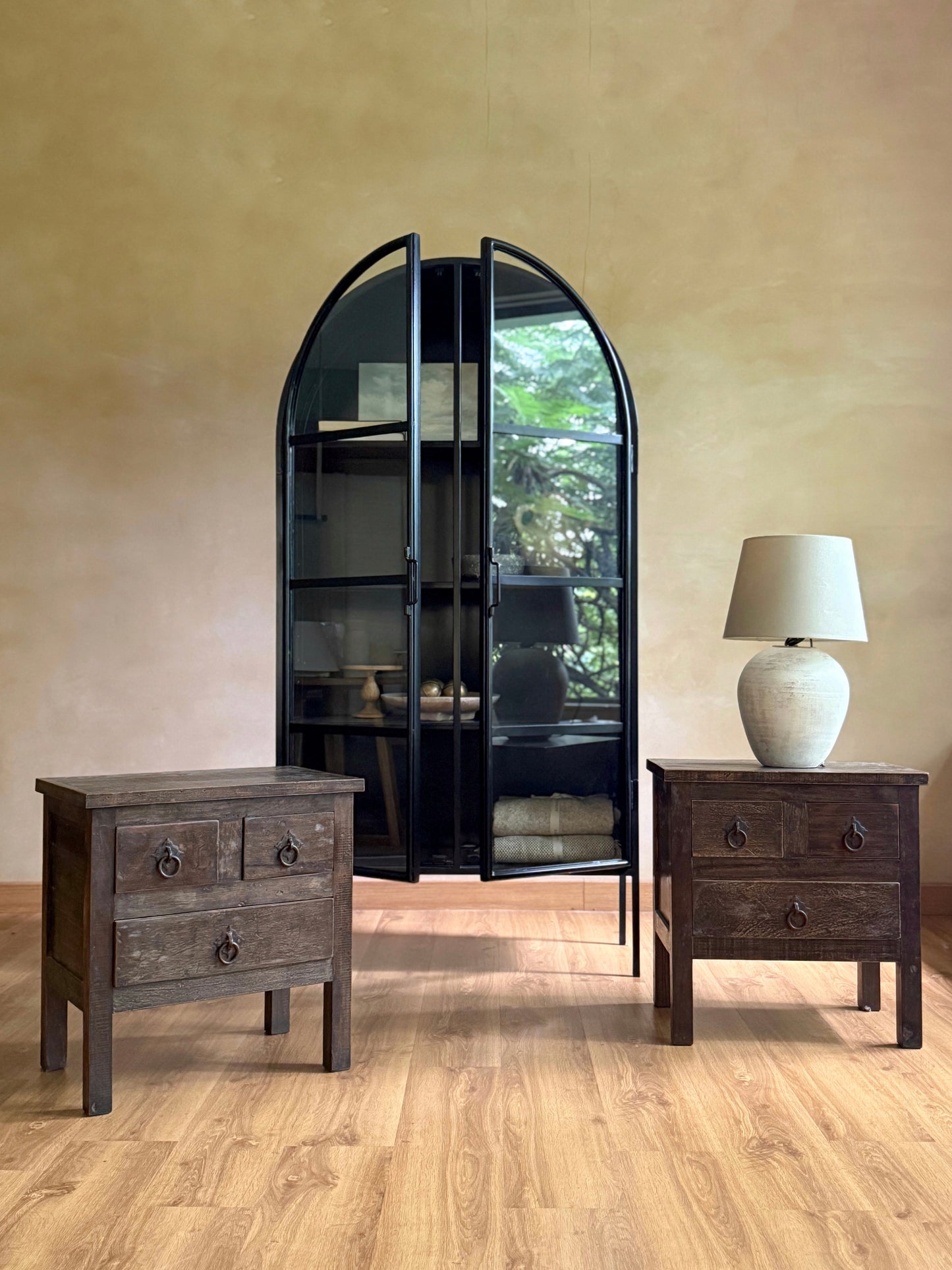 MATT ROUND ARCH CABINET