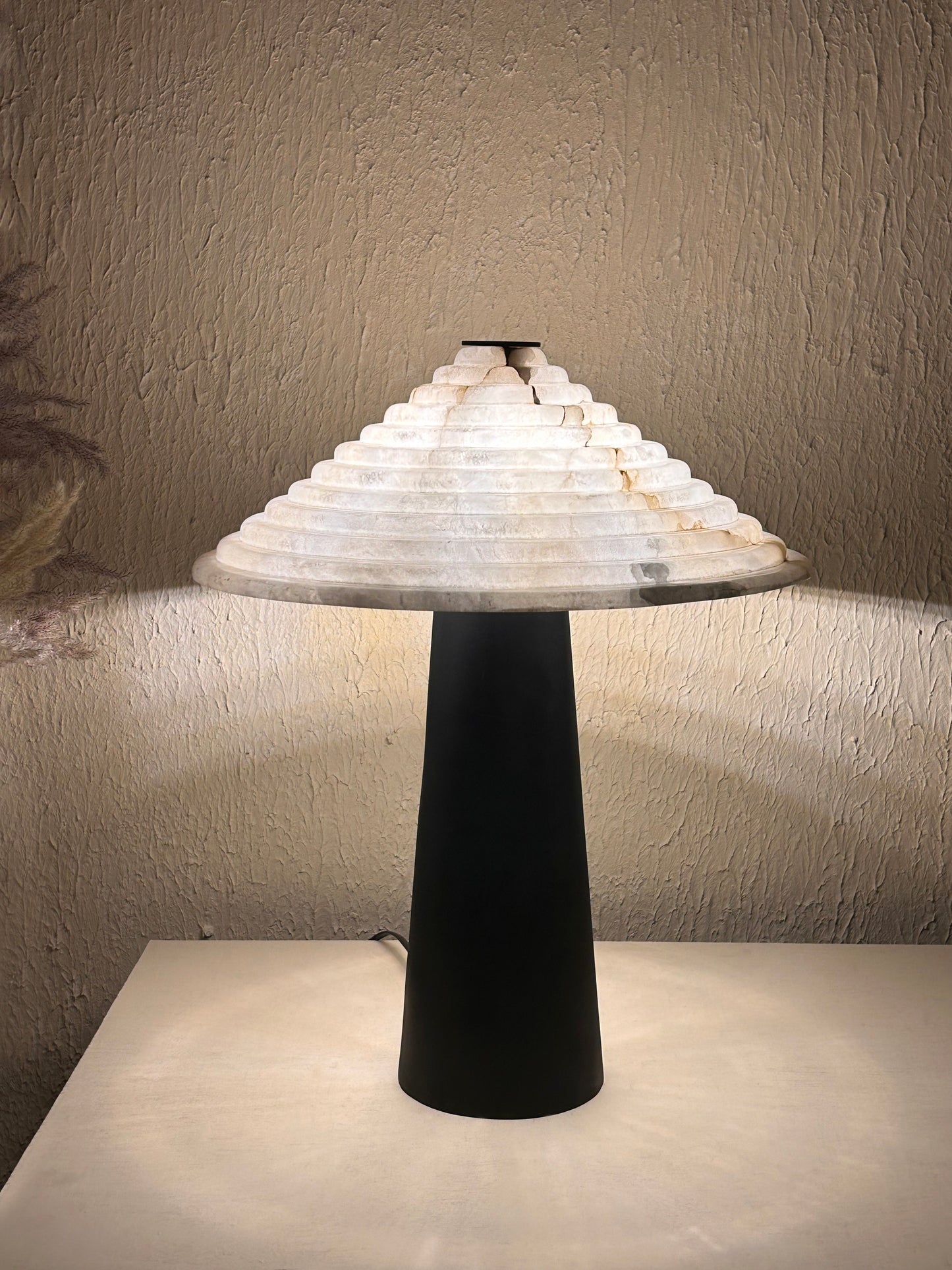 KASTO TABLE LAMP