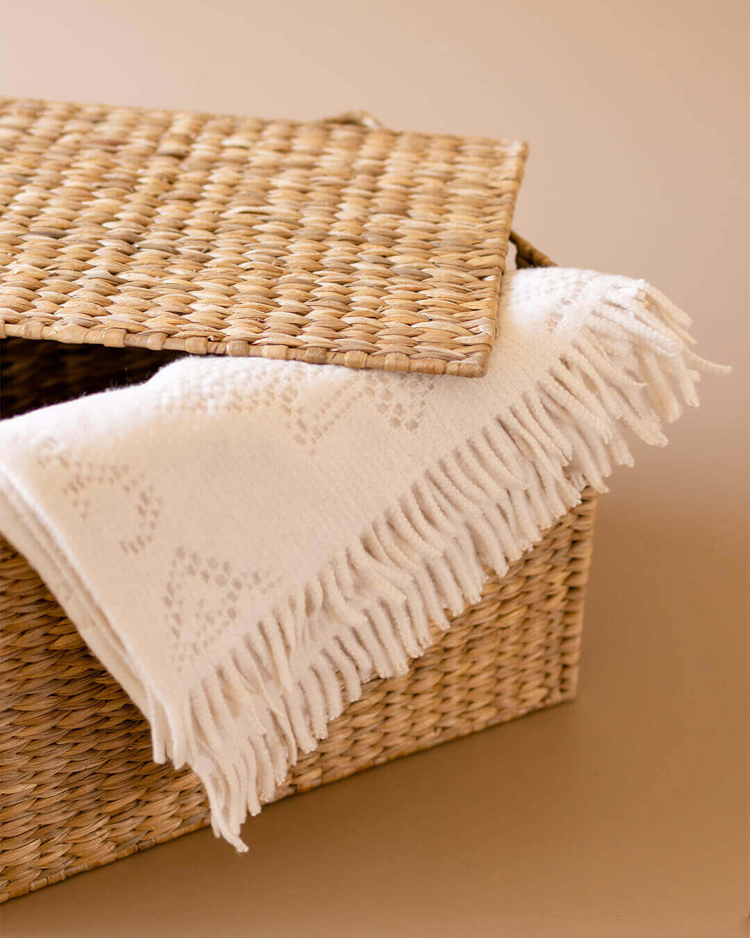 Wicker storage organiser by Kolus India