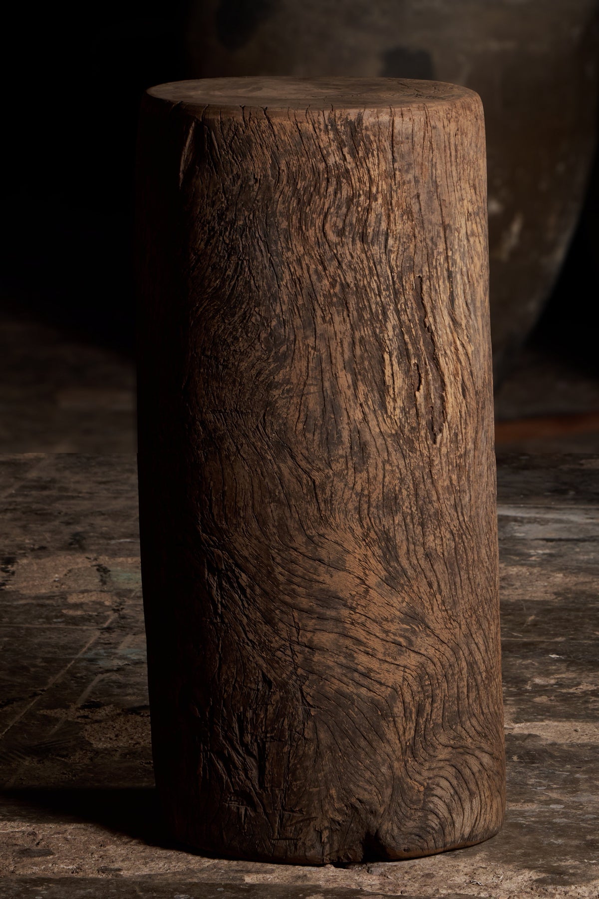 Vintage wooden pedestal repurposed from an Indian textile-trade tool, no. 1206 - view 4