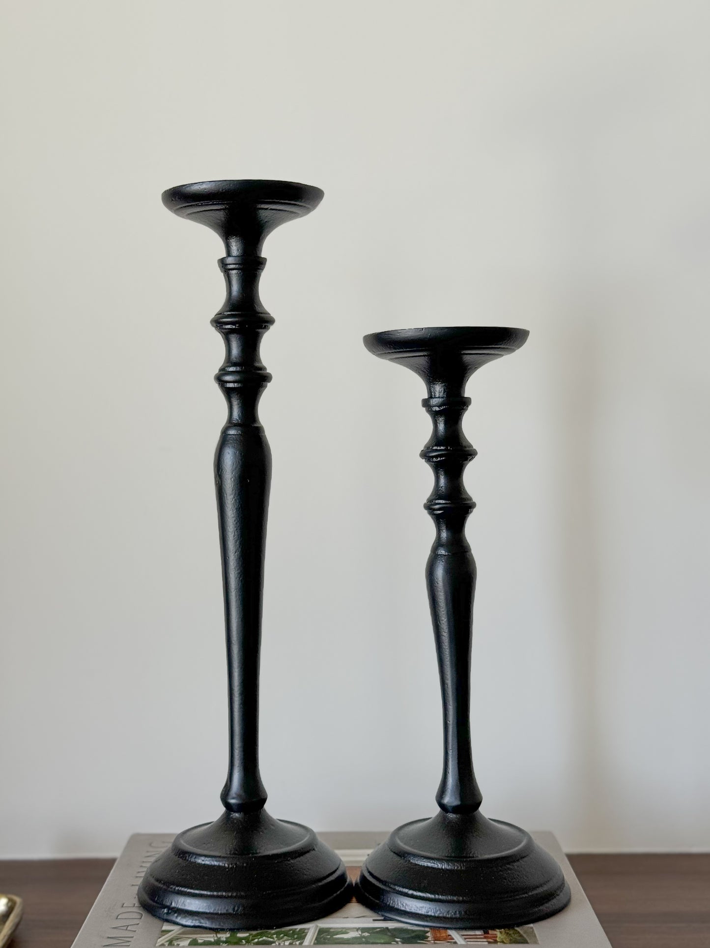 BLACK CANDLE STAND SET