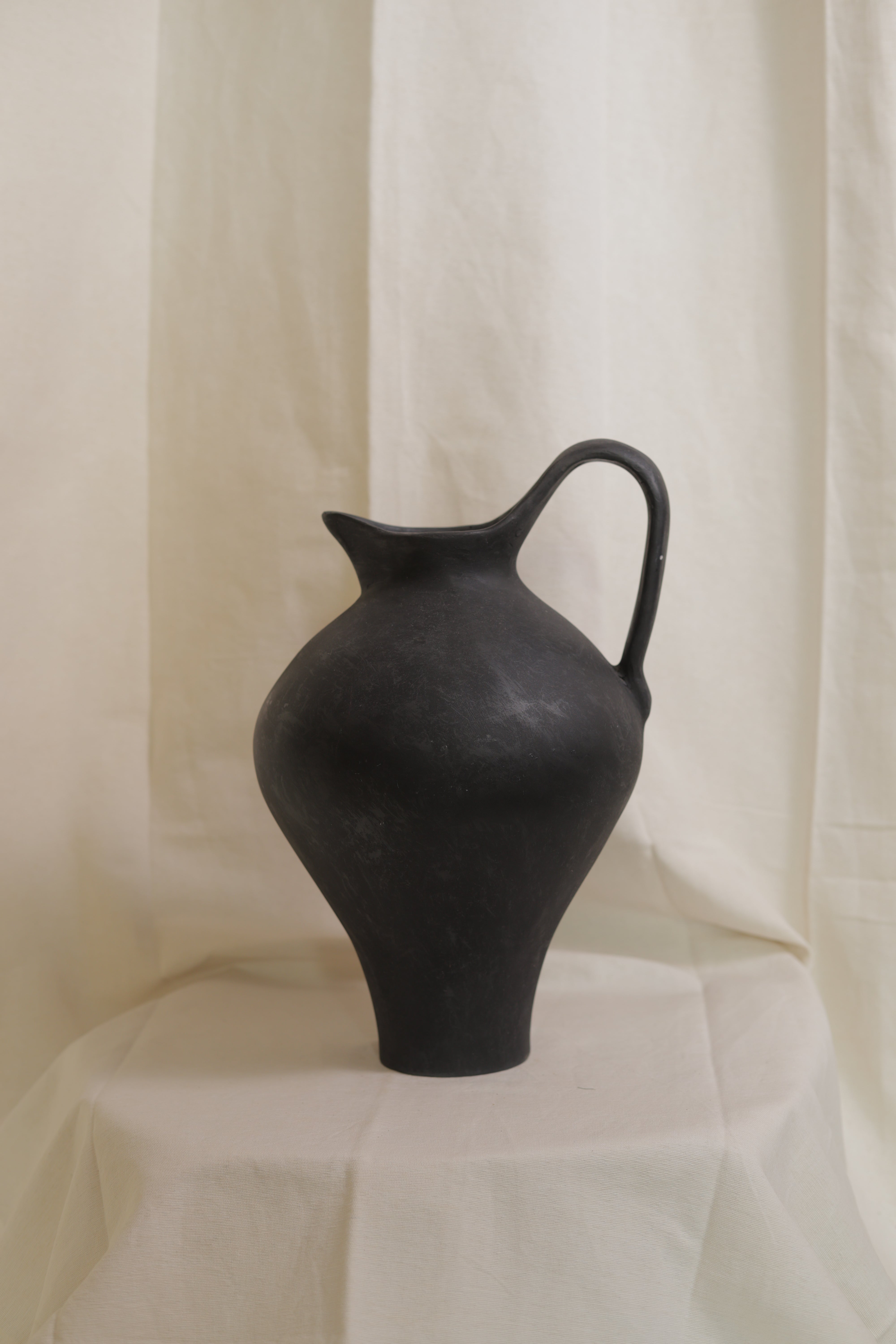 NOK VASE I- detailed- SAH STUDIO
