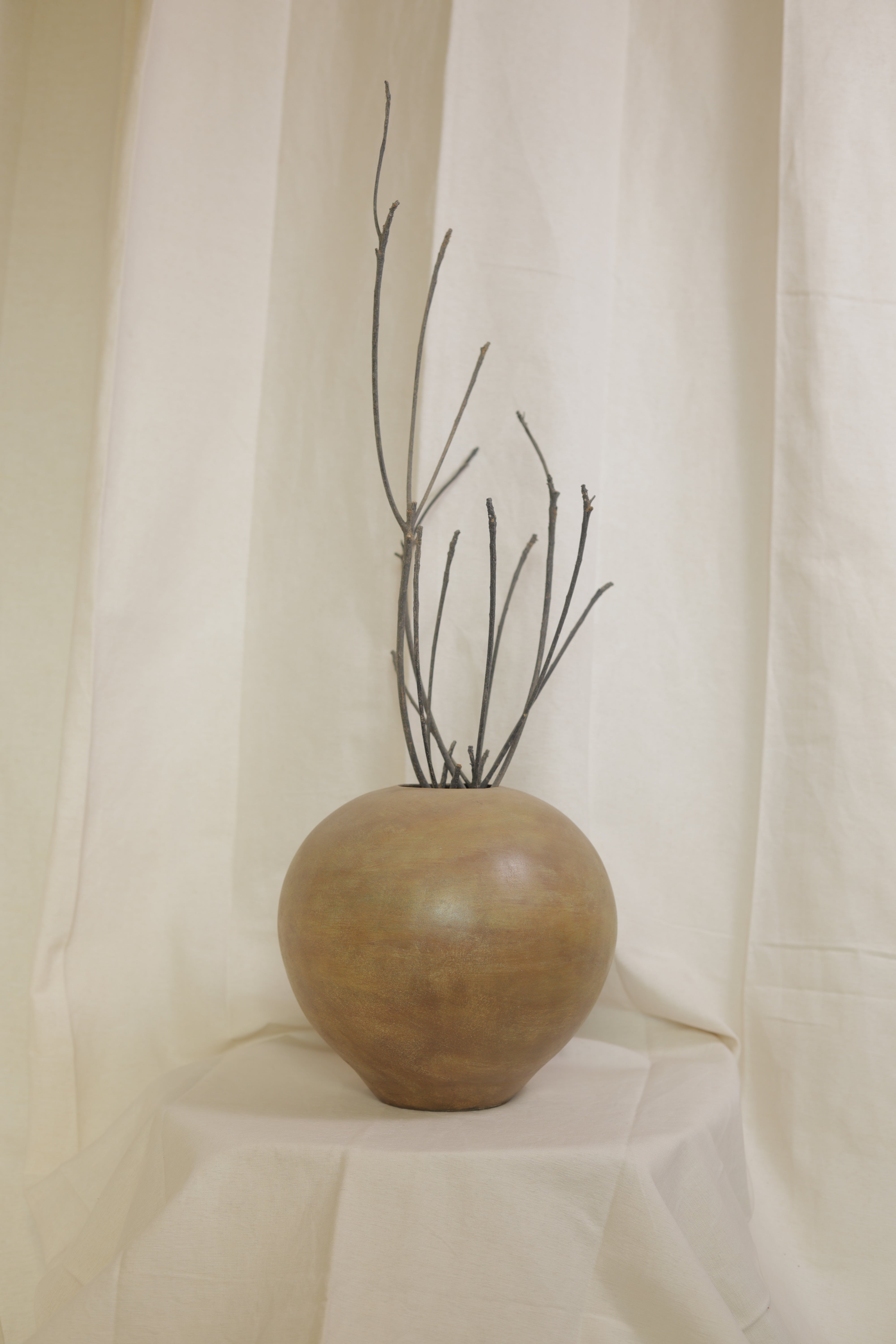 WABI VASE- Fiberglass - SAH STUDIO