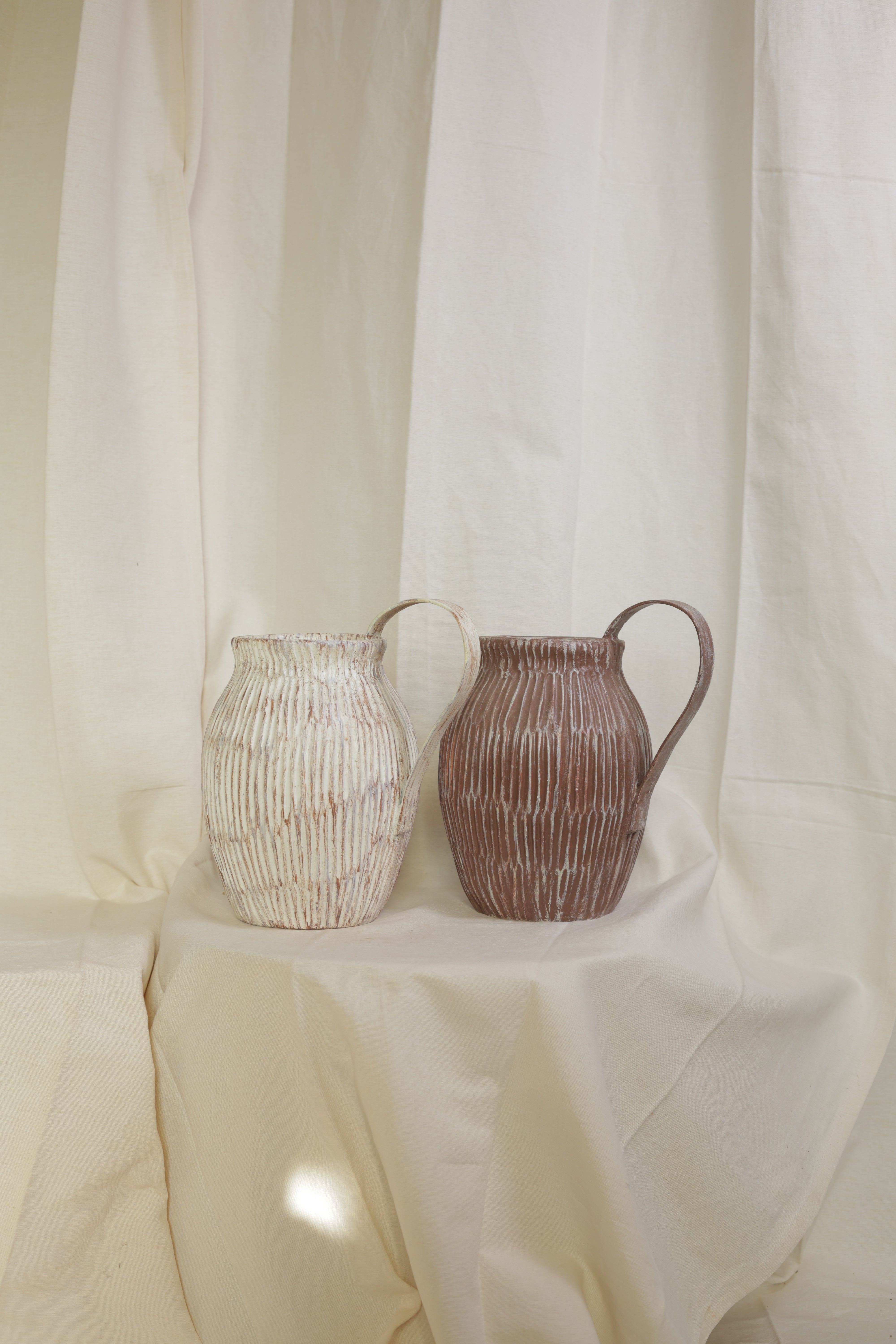 NOK VASE II- fiberglass- SAH STUDIO
