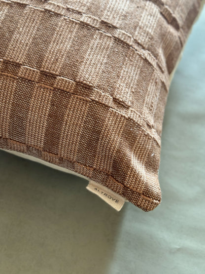 VICTOR CUSHION